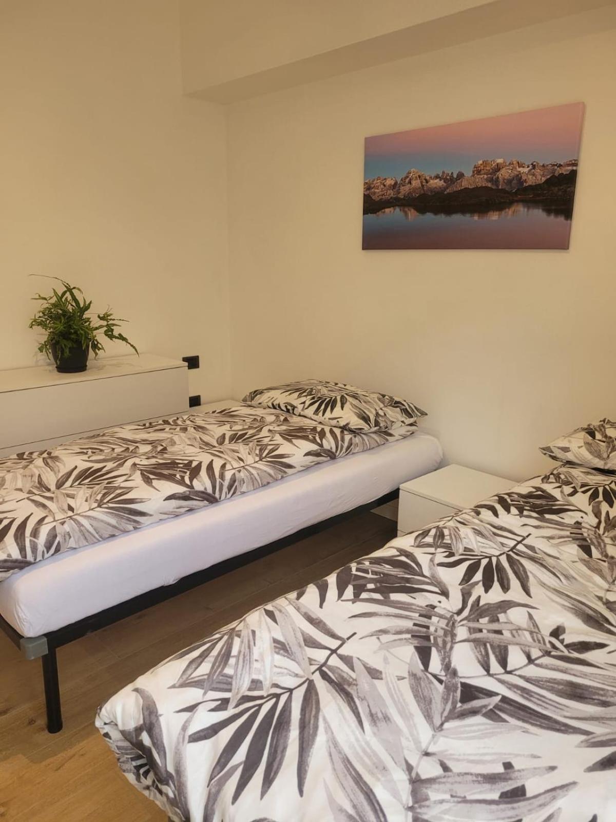 Apartment Sweet Retreat Dro Zewnętrze zdjęcie